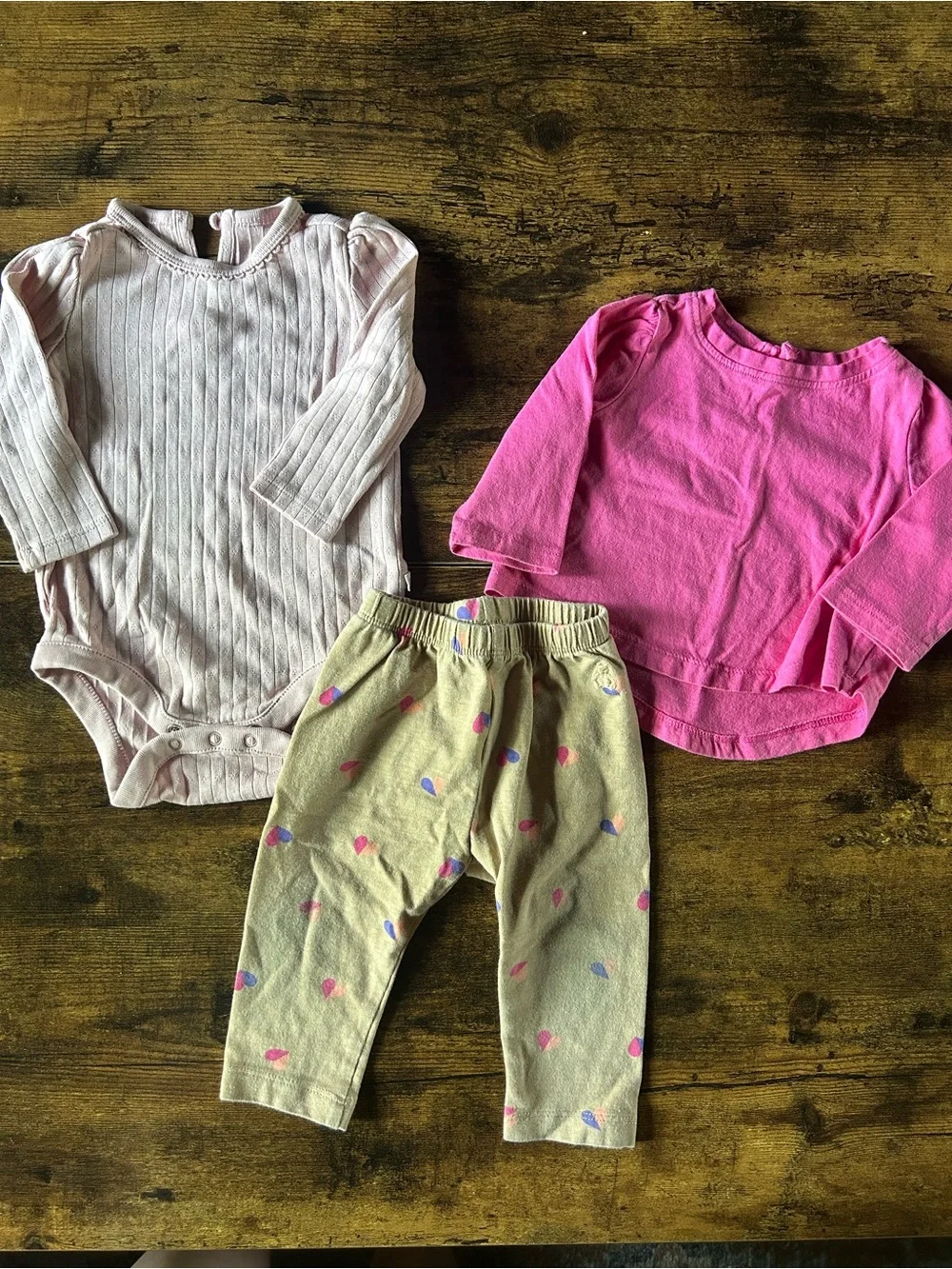 GAP + Old NavyMulti-Piece Girls Bottoms & Tops Lot in Pink, Blue, White, Yellow